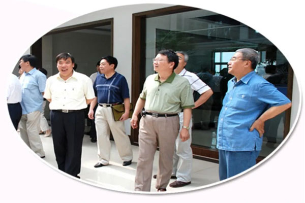 Ҷ�����ڣ��Ҷ�����G22��弯�ŵ����쵼